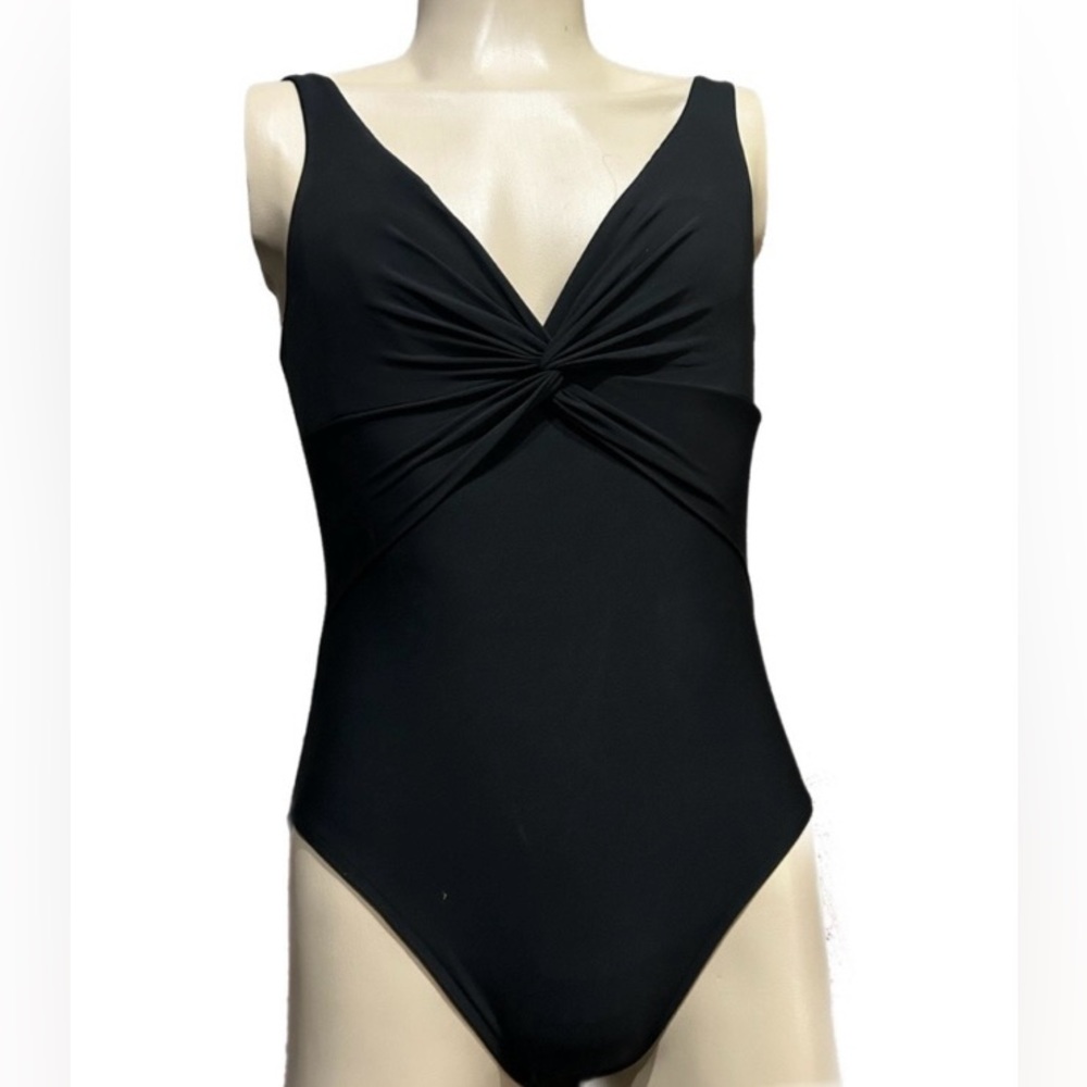 Lands End: NWT•Size 18•Black One Piece Swimsuit•Twisted/Drape Bodice